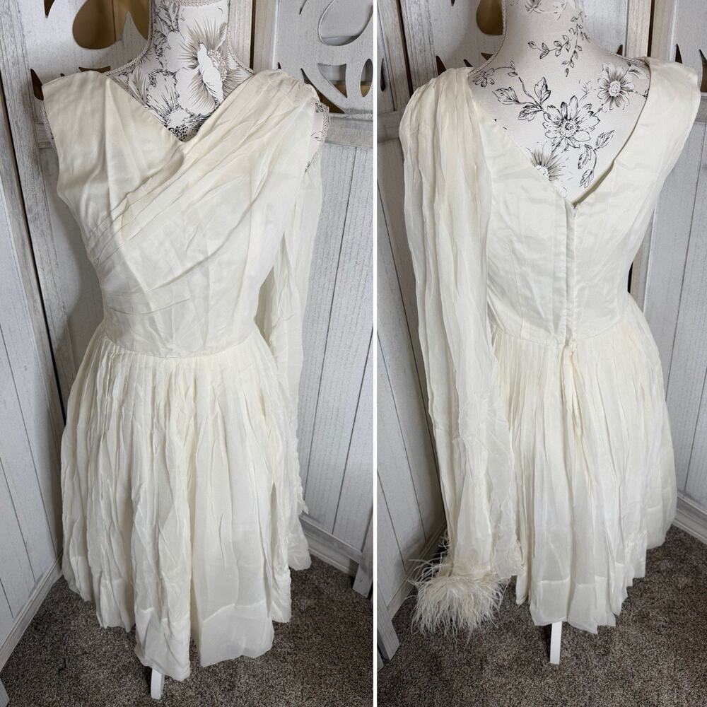 Vintage 60s Elinor Gay Ivory Chiffon Organza Feather Accent Glam Union Size 14